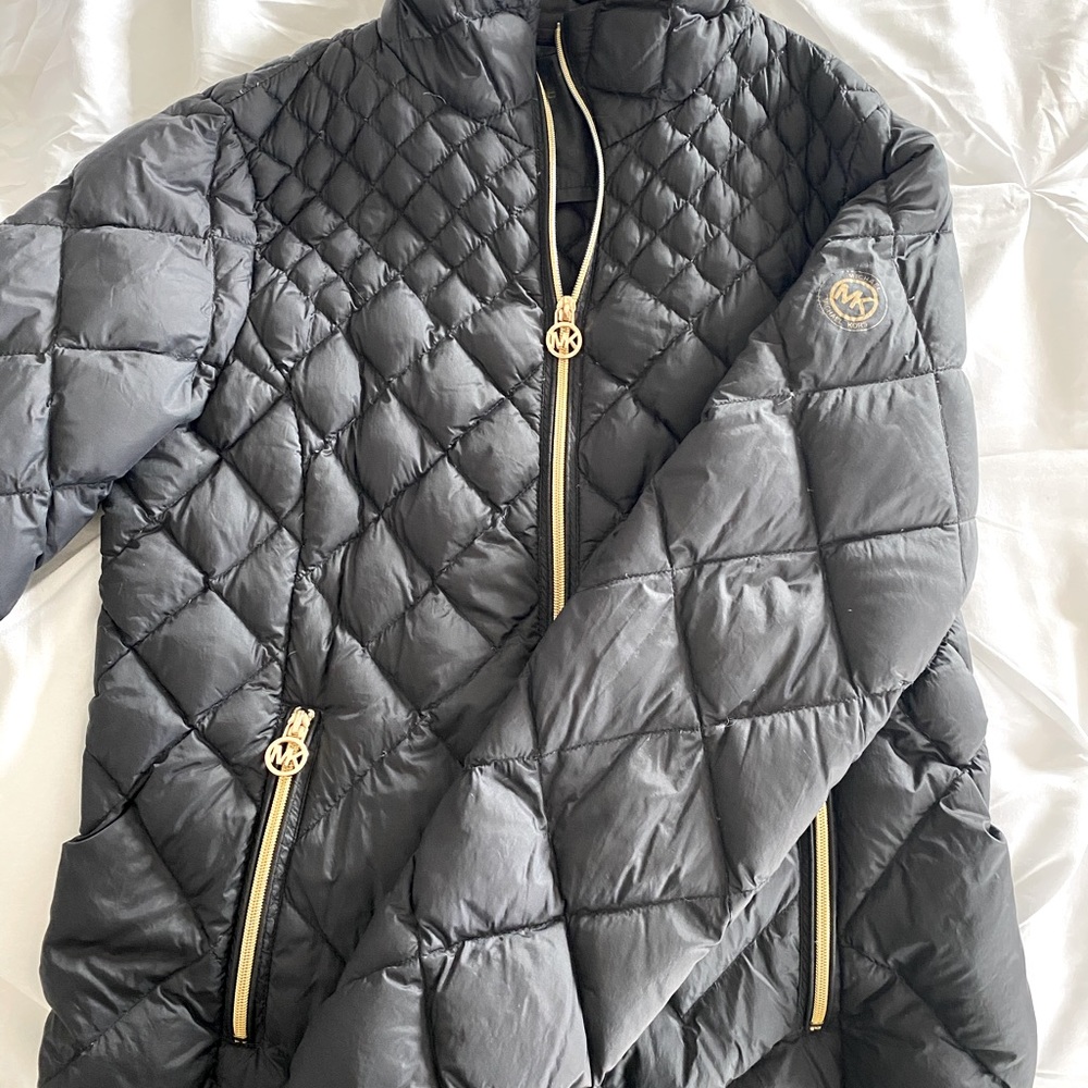 EUC Michael Kors puffer packable coat!